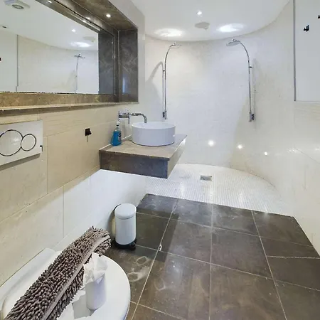 Luxurious 3 Bedroom Apartment In Belfast Exterior foto