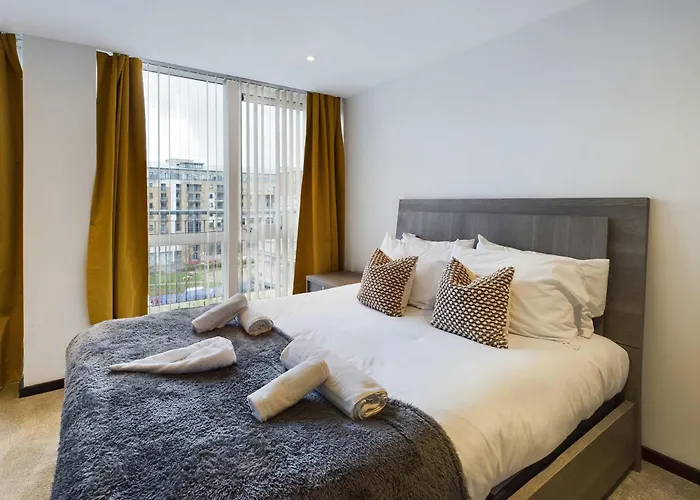 Luxurious 3 Bedroom Apartment In Belfast